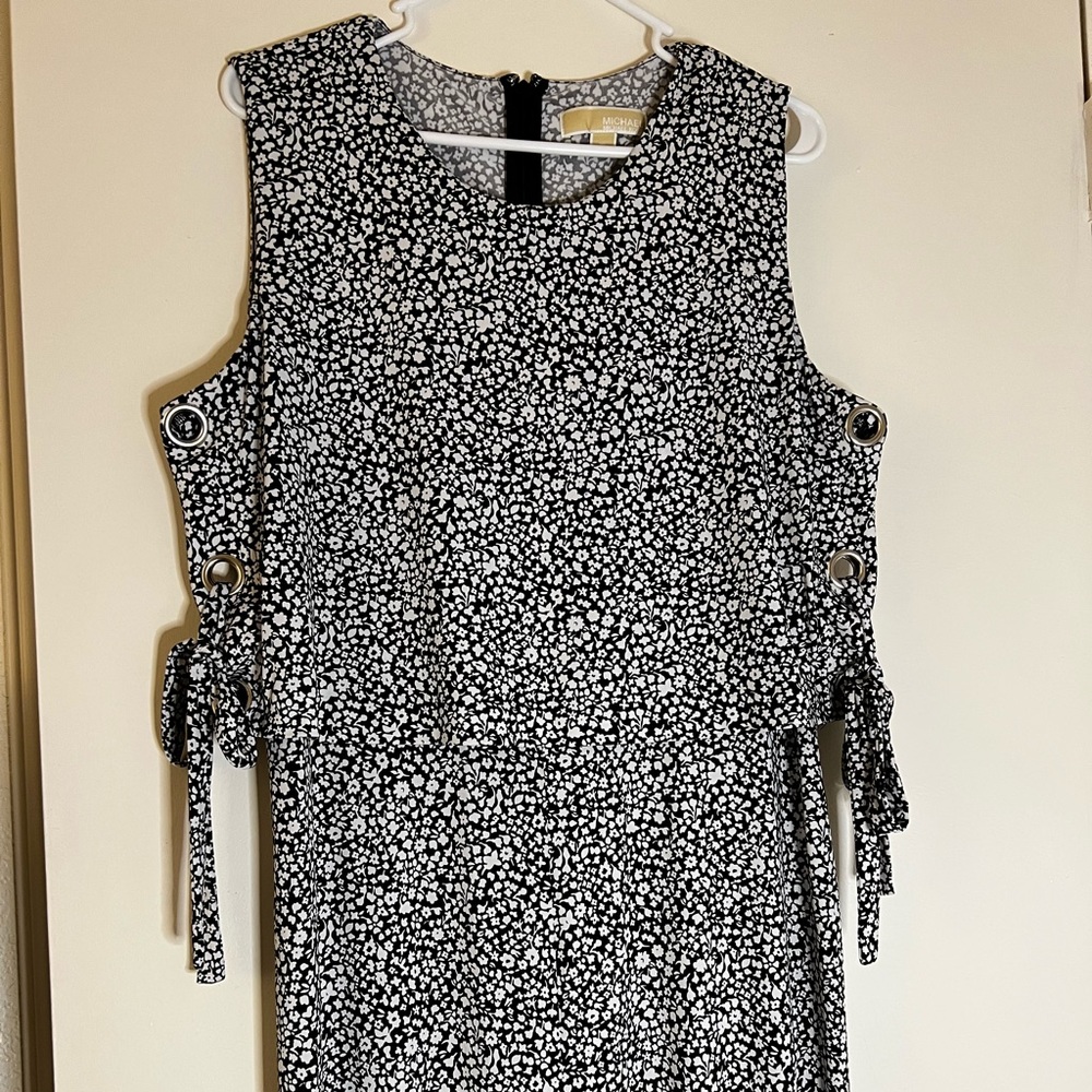 One piece jumpsuit with designs